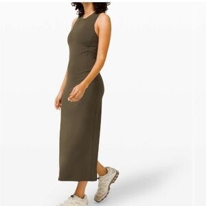 NWT Lululemon All Aligned Midi Dress Dark Olive
Size 6
